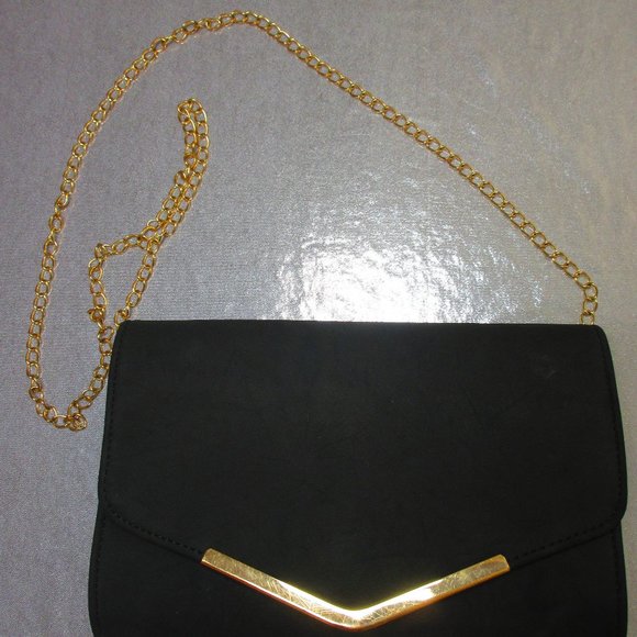Crossbody Bag With Zipper Compartments & With Gold Color Chain - Picture 1 of 7